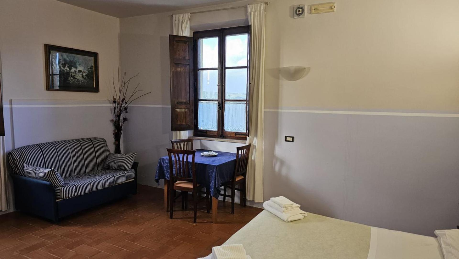 I Chiari Guest House Acquaviva  Luaran gambar